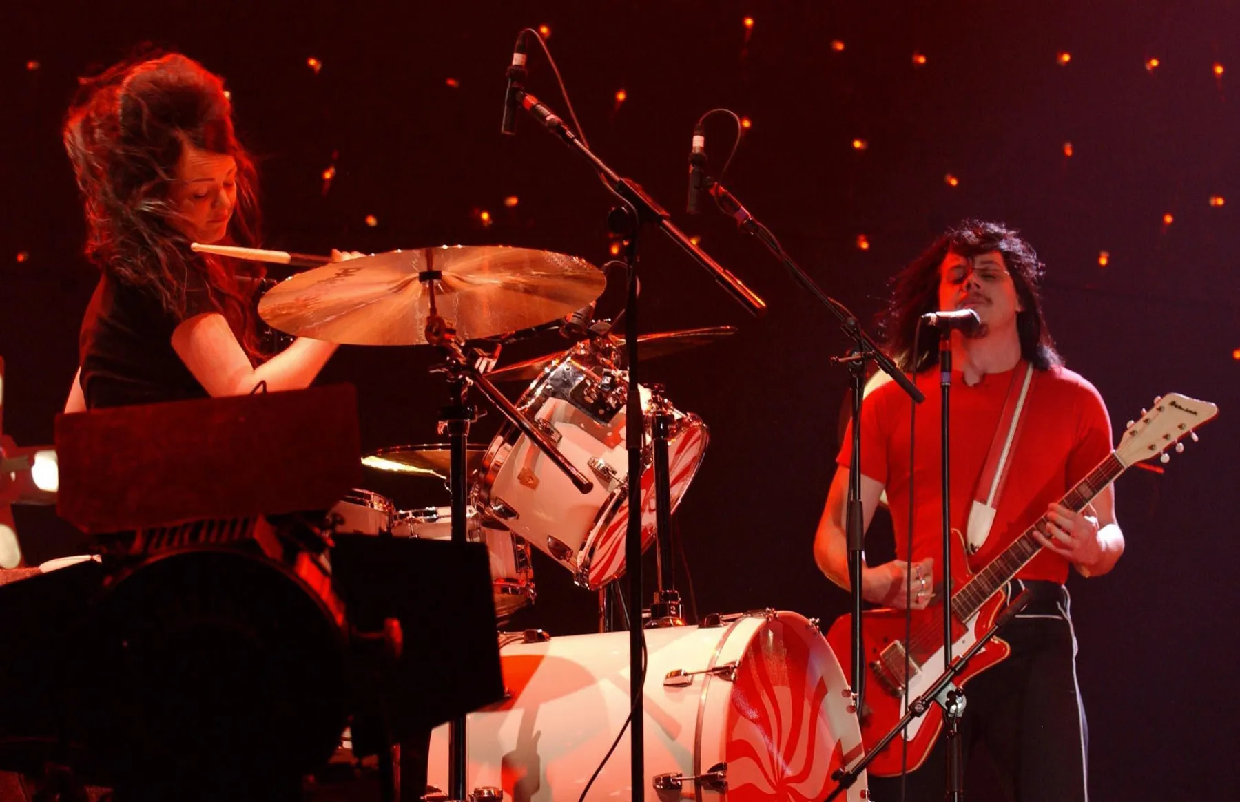 White Stripes' "Seven Nation Army": A Rock Anthem 